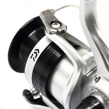 Котушка Daiwa Sweepfire E 4500C (10118-450)